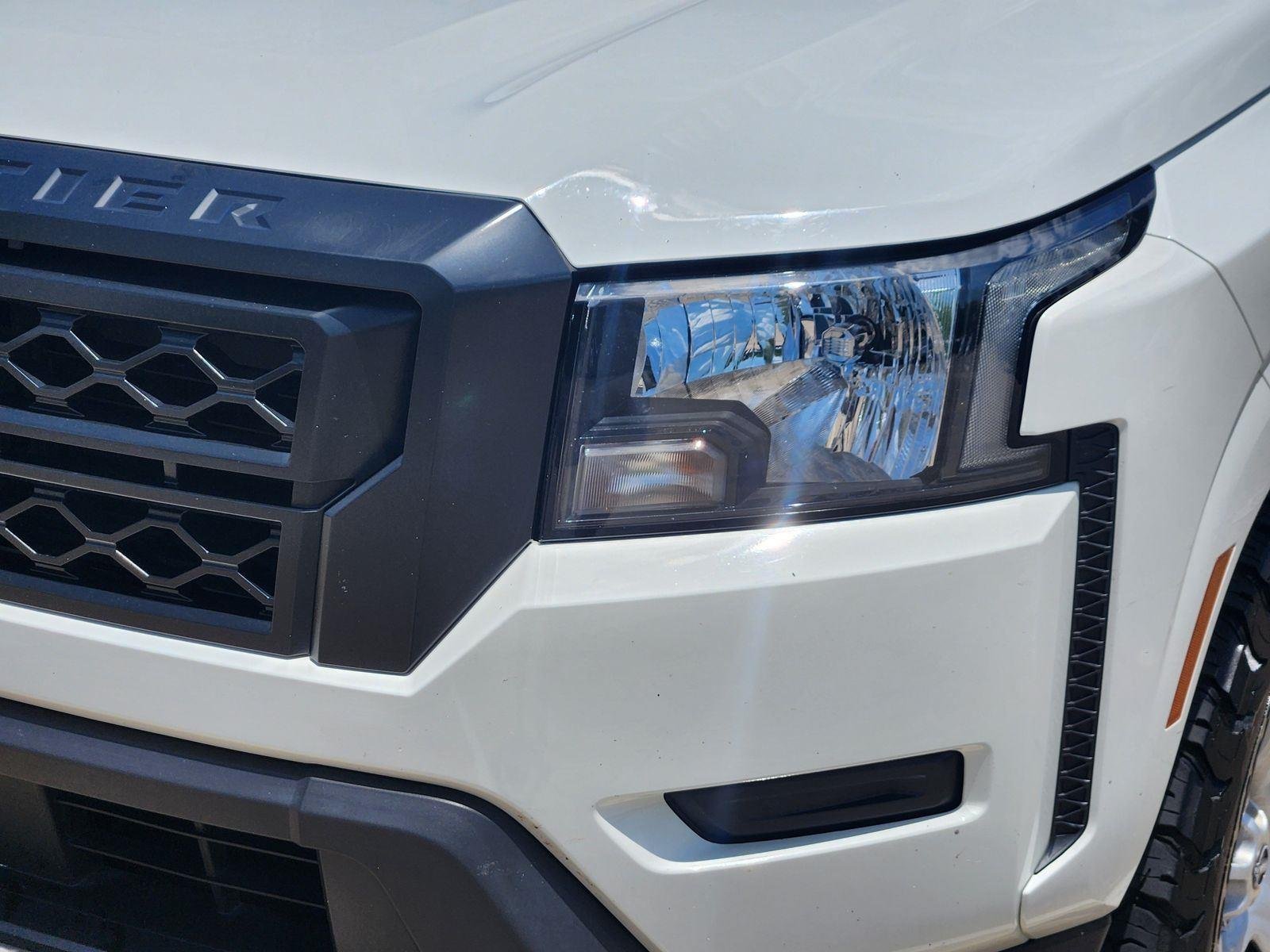 Used 2024 Glacier White Nissan S image 7