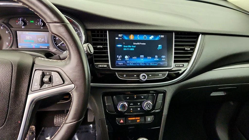 Used 2019 Summit White Buick FWD 4dr Preferred image 17
