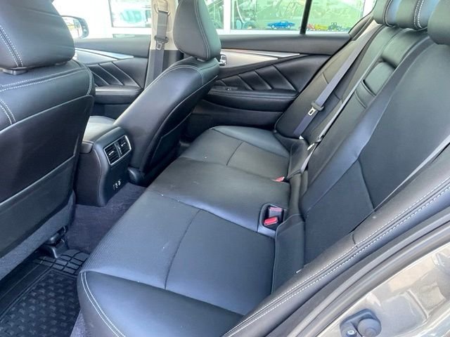 Used 2023 Gray INFINITI LUXE image 10