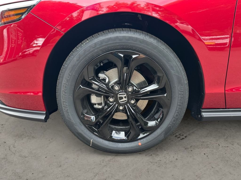 2025 Honda Accord SE - Photo 14