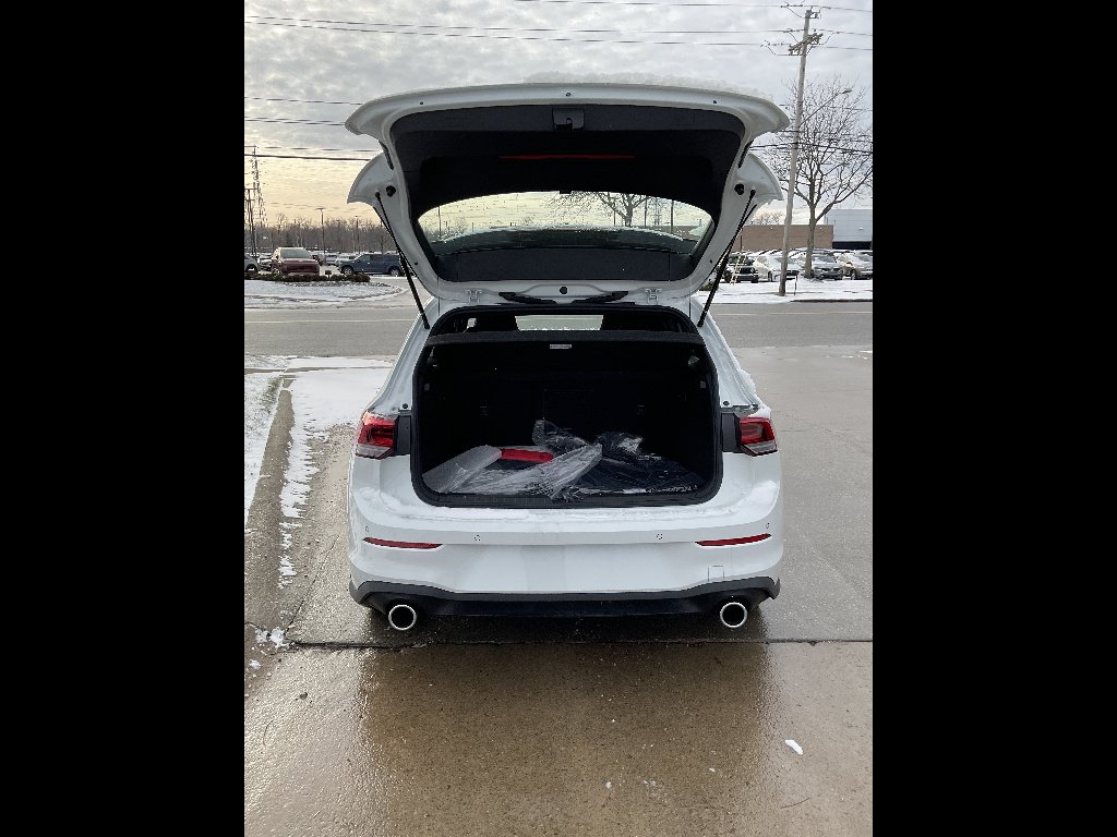 New 2026 Opal White Pearl Volkswagen Autobahn image 5