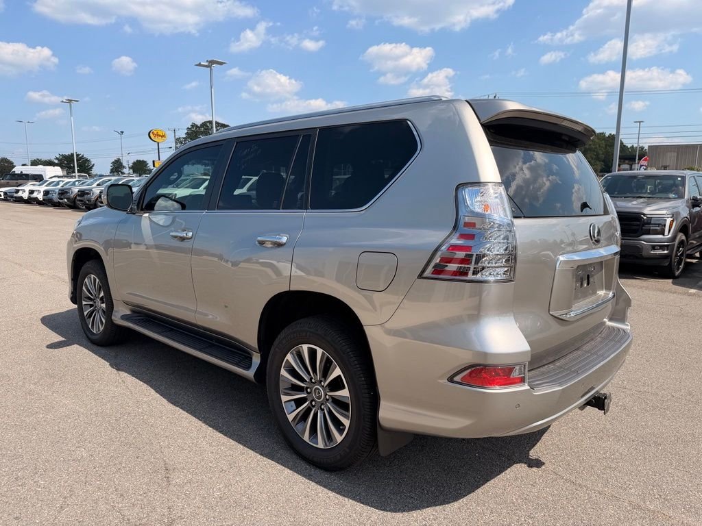 Used 2023 Atomic Silver Lexus 460 Luxury image 6