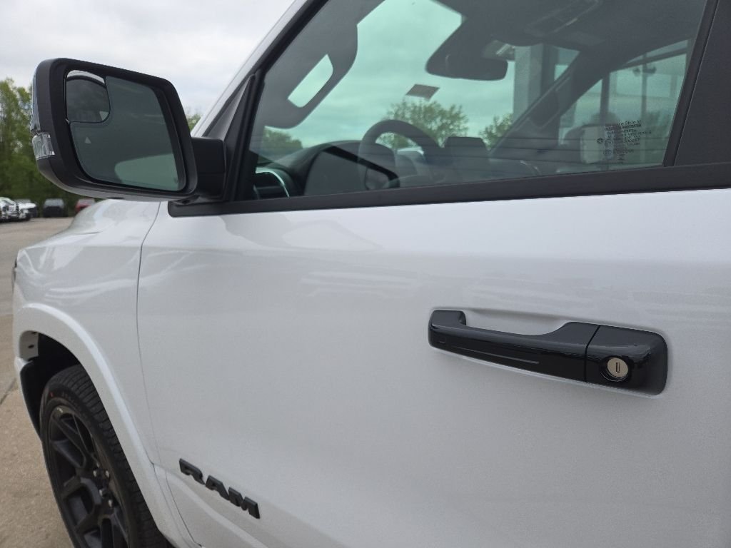 New 2026 Ivory White Tri-Coat Pearl-Coat Exterior Paint RAM Laramie image 37