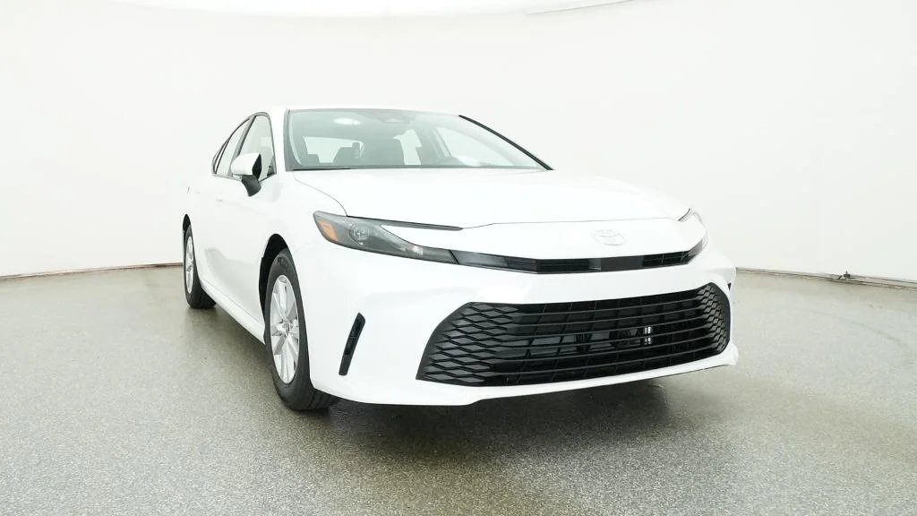 New 2026 Ice Cap Toyota LE image 7