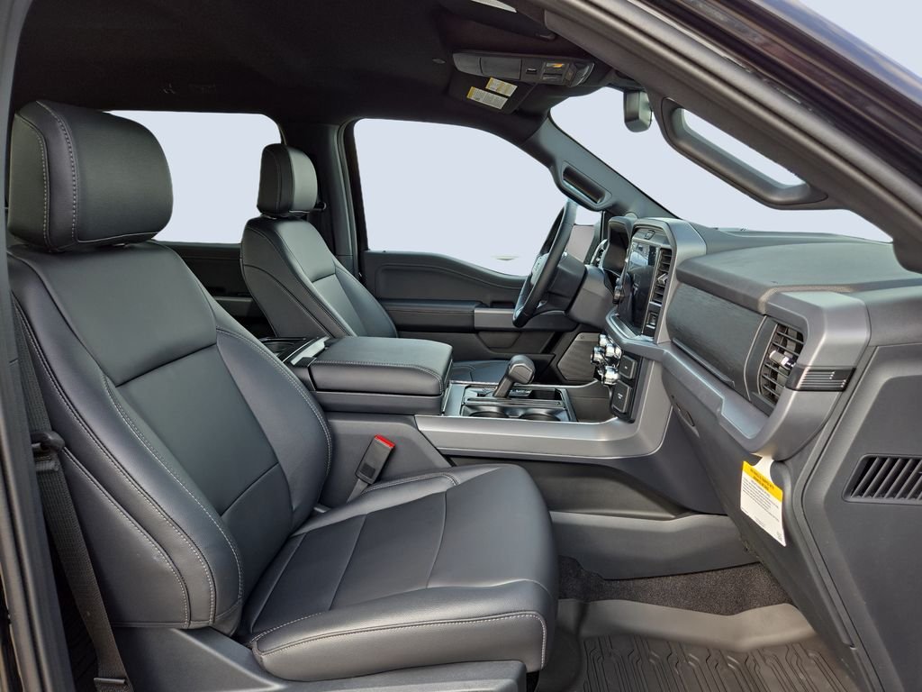 New 2026 Agate Black Metallic Ford XLT image 26