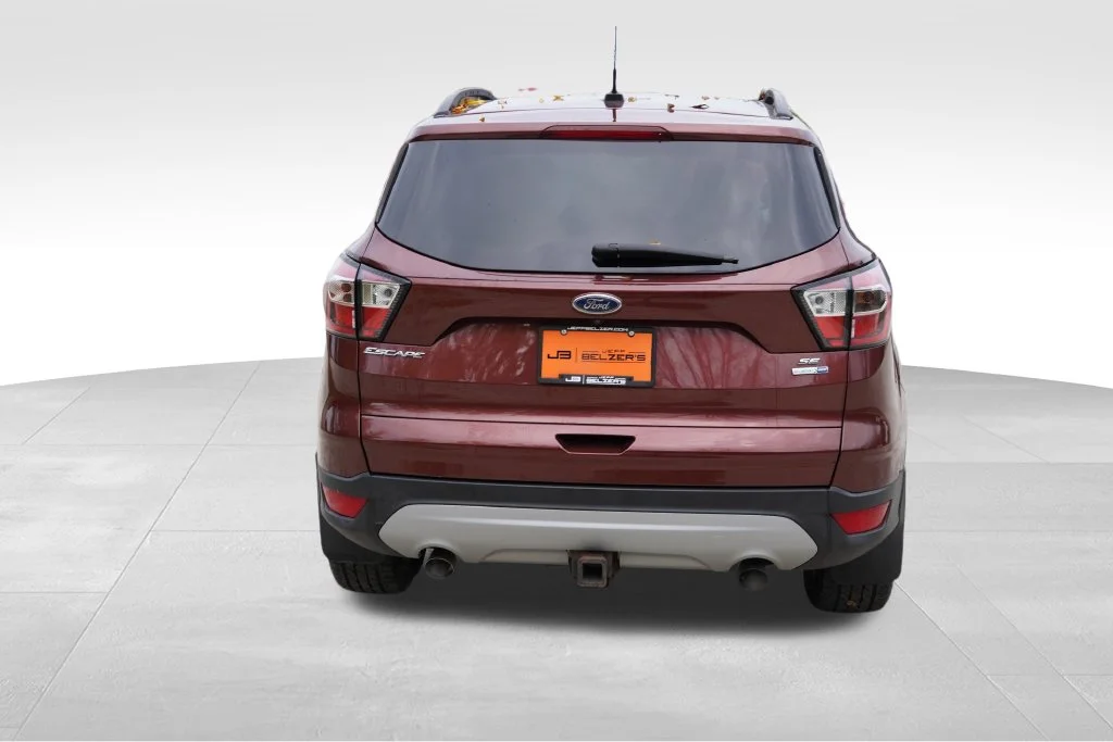 Used 2018 Red Ford SE image 6