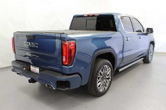 Used 2025 Blue GMC Denali Ultimate image 11
