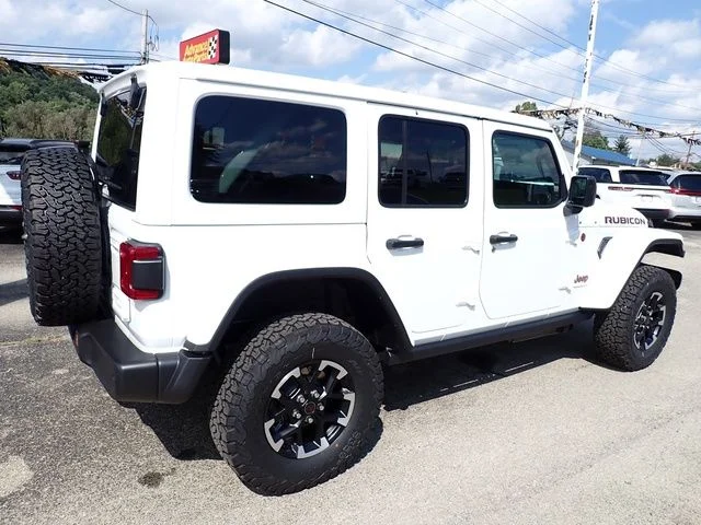 New 2027 White/off-white Jeep Rubicon image 7