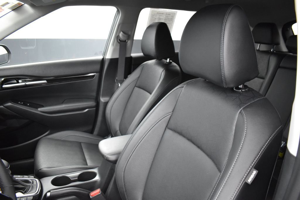Certified Used 2025 Fusion Black Kia EX image 10
