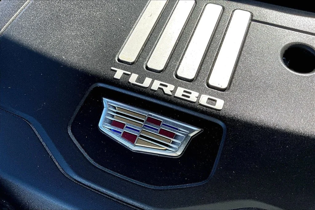 Used 2025 Black Cadillac Premium Luxury image 34