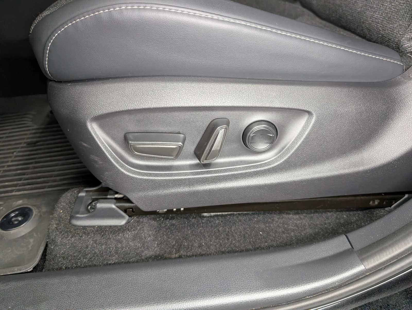 Used 2024 Black Toyota XLE image 37