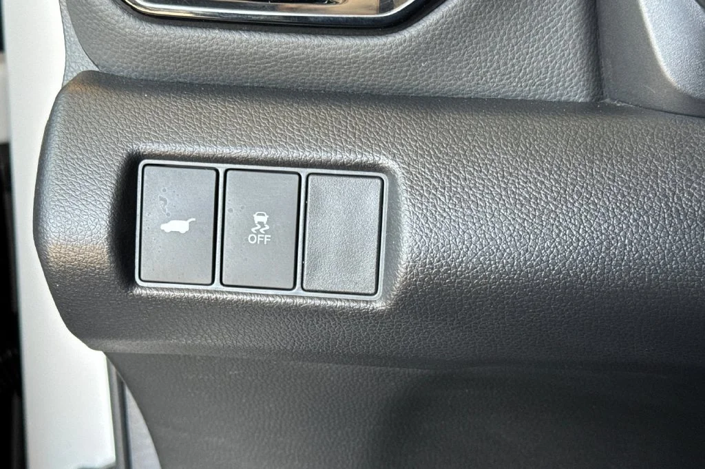 Certified Used 2025 Platinum White Pearl Honda Touring image 33