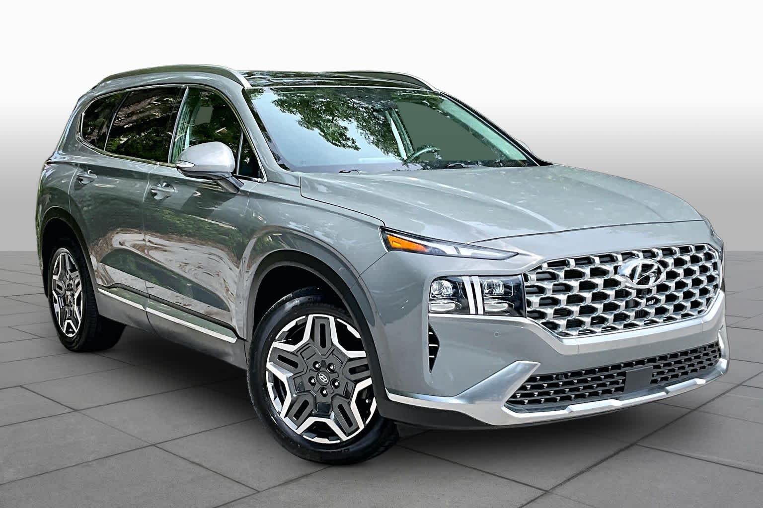 Used 2022 Hampton Gray Hyundai Limited image 3