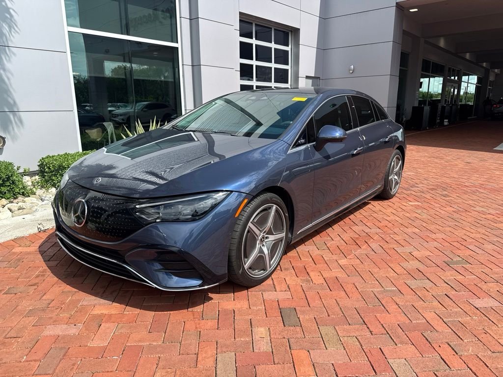 Certified Used 2023 Blue Mercedes-Benz 500 Sedan image 2
