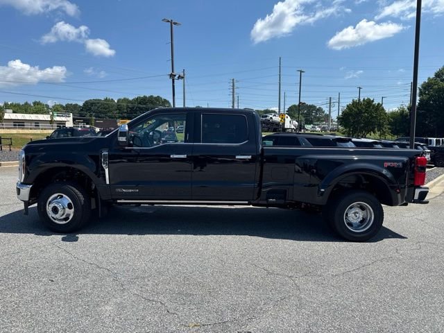 New 2026 Agate Black Metallic Ford Platinum image 7