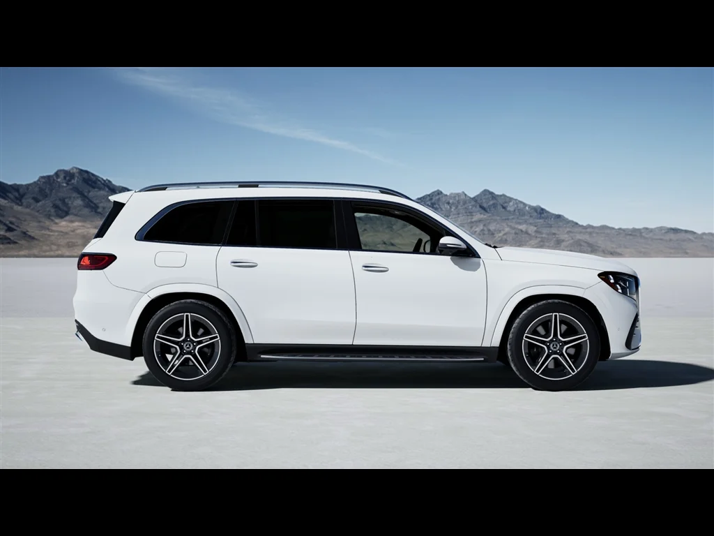 New 2027 Polar White Mercedes-Benz GLS 450 image 11