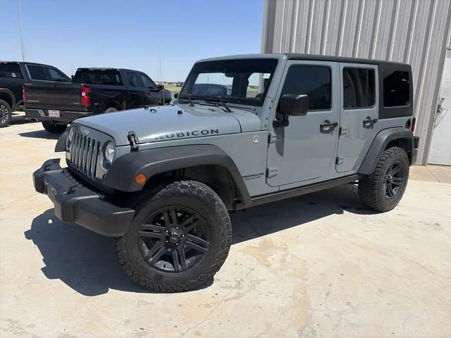 Used 2015 Gray Jeep Unlimited Rubicon image 2