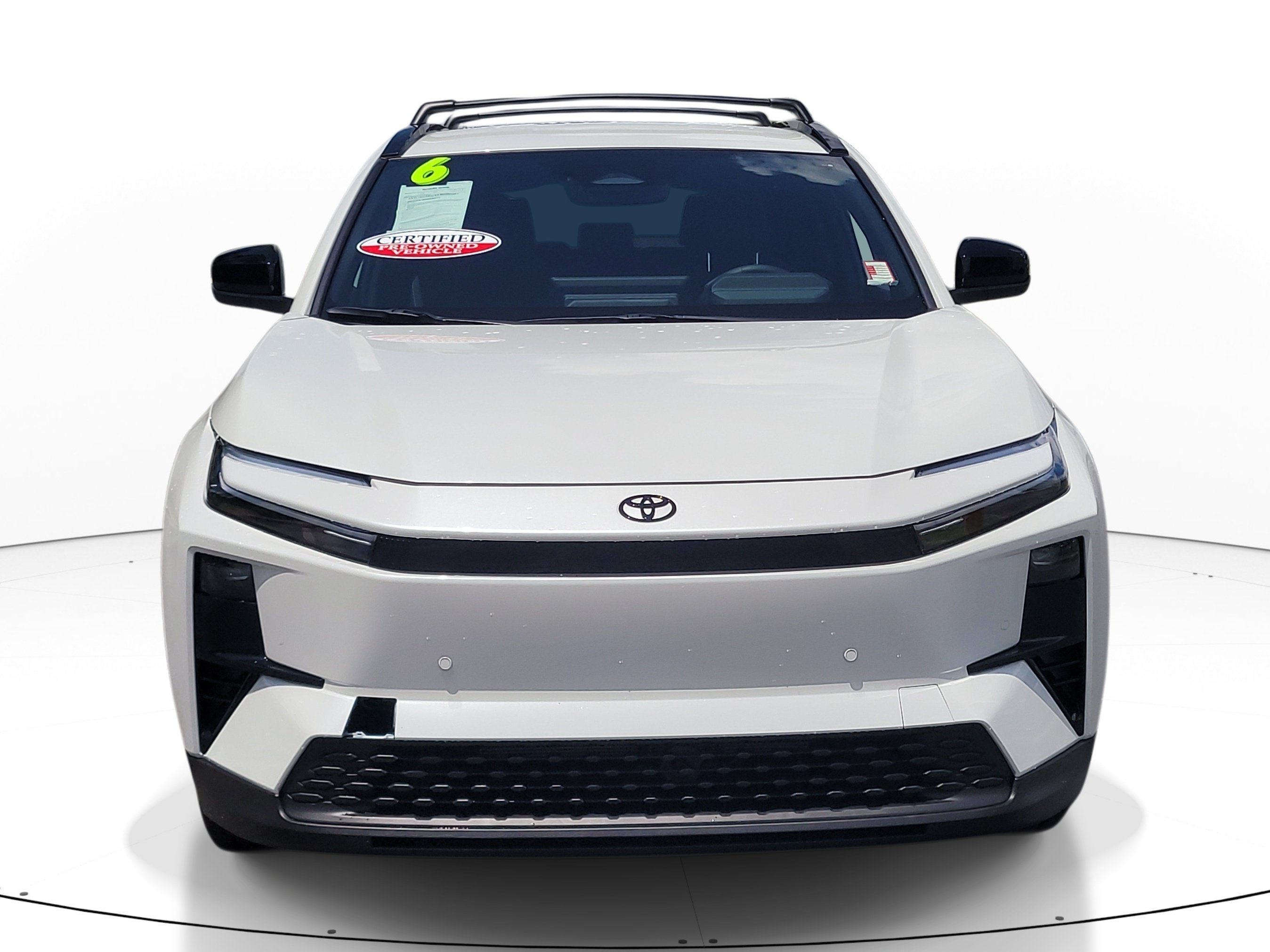 Used 2026 Wind Chill Pearl Toyota SE image 2