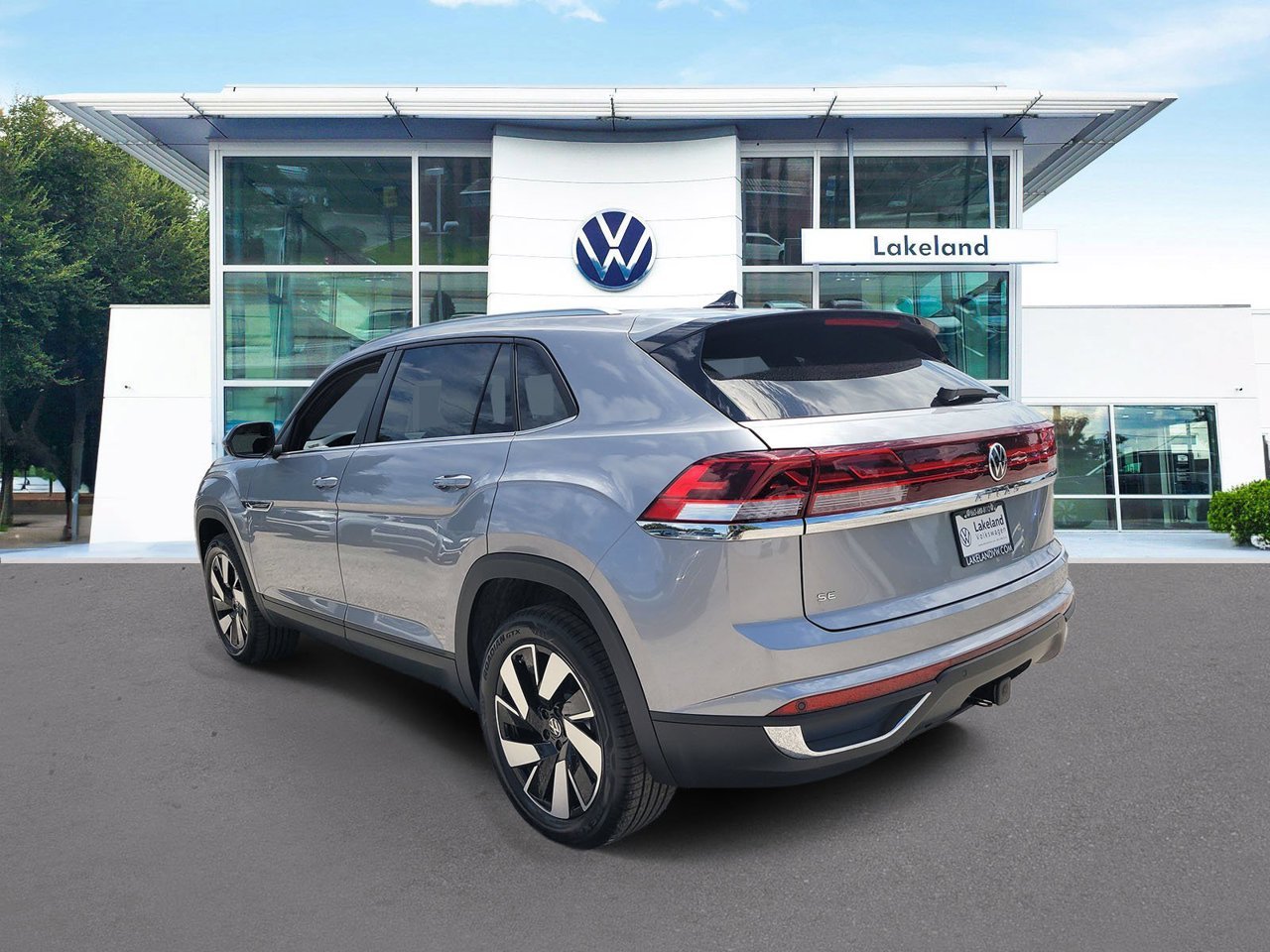 New 2026 Silver Mist Metallic Volkswagen SE w/Technology image 5