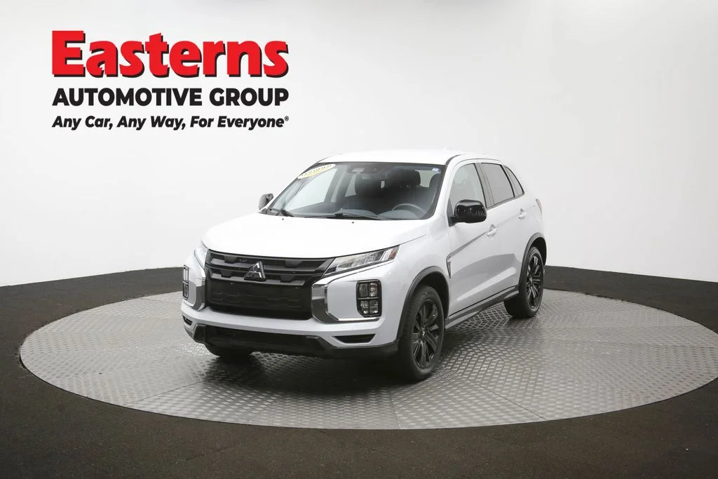 Used 2023 White Mitsubishi 2.0 LE image 55