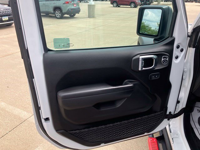 Used 2024 Bright White Clearcoat Jeep Rubicon image 10