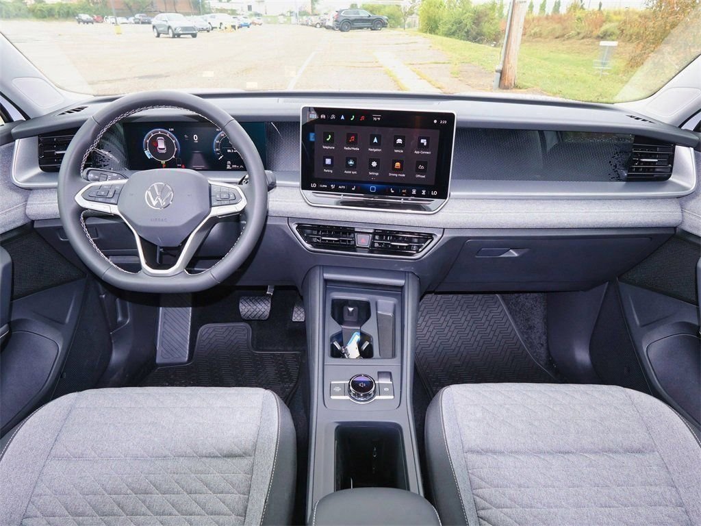 2025 Volkswagen Tiguan S - Photo 15