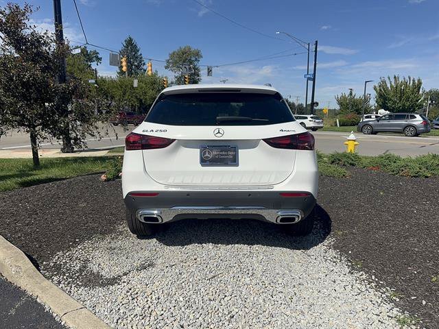 New 2026 Polar White Mercedes-Benz GLA 250 4MATIC® image 19
