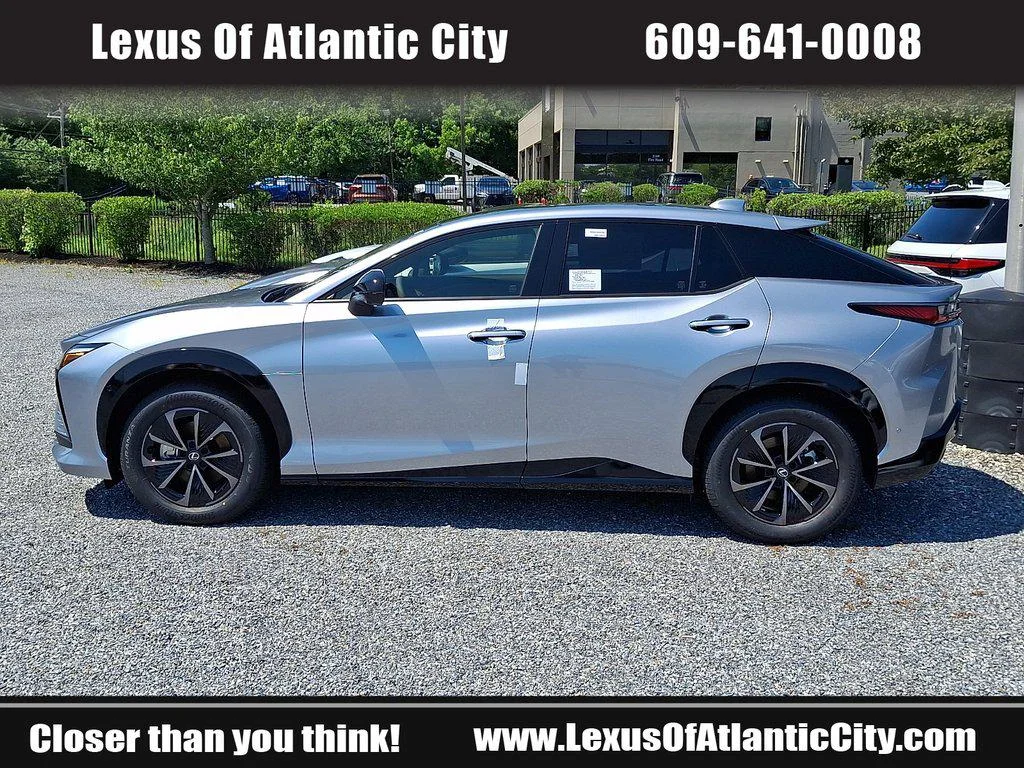 New 2026 Iridium Lexus PREMIUM AWD image 4