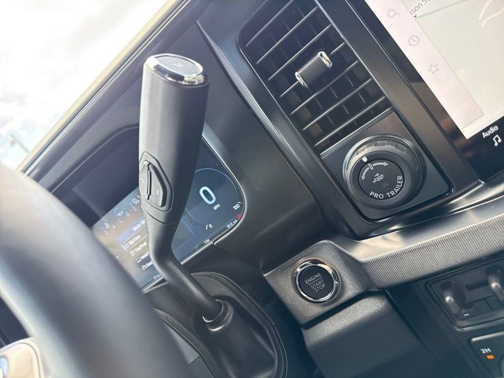 New 2026 Star White Metallic Tri-Coat Ford F-250® Platinum® image 38