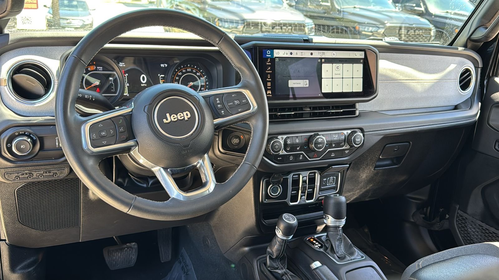 Used 2025 Black Jeep Sahara image 29