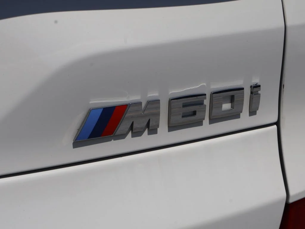 Used 2026 Alpine White BMW M60i image 9