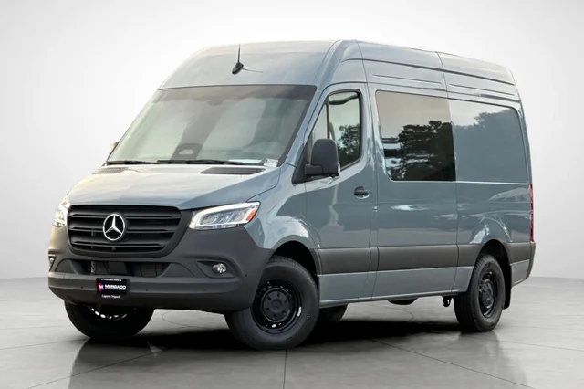 2026 Mercedes-Benz Sprinter 2500 Crew 144 WB