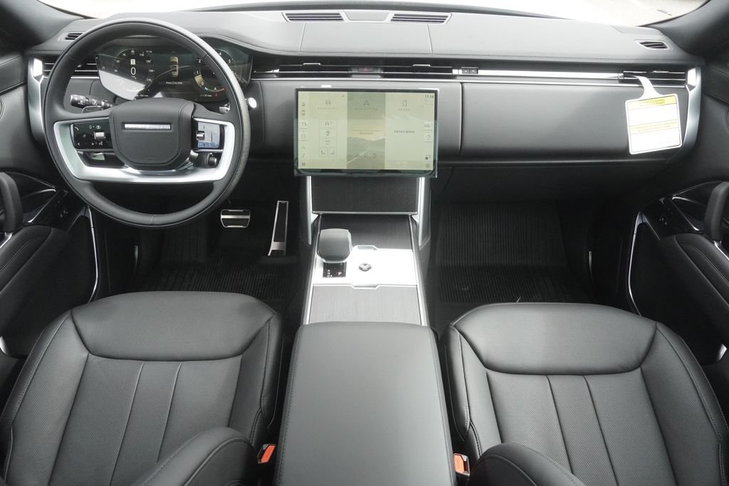 New 2026 Fuji White Land Rover SE image 9