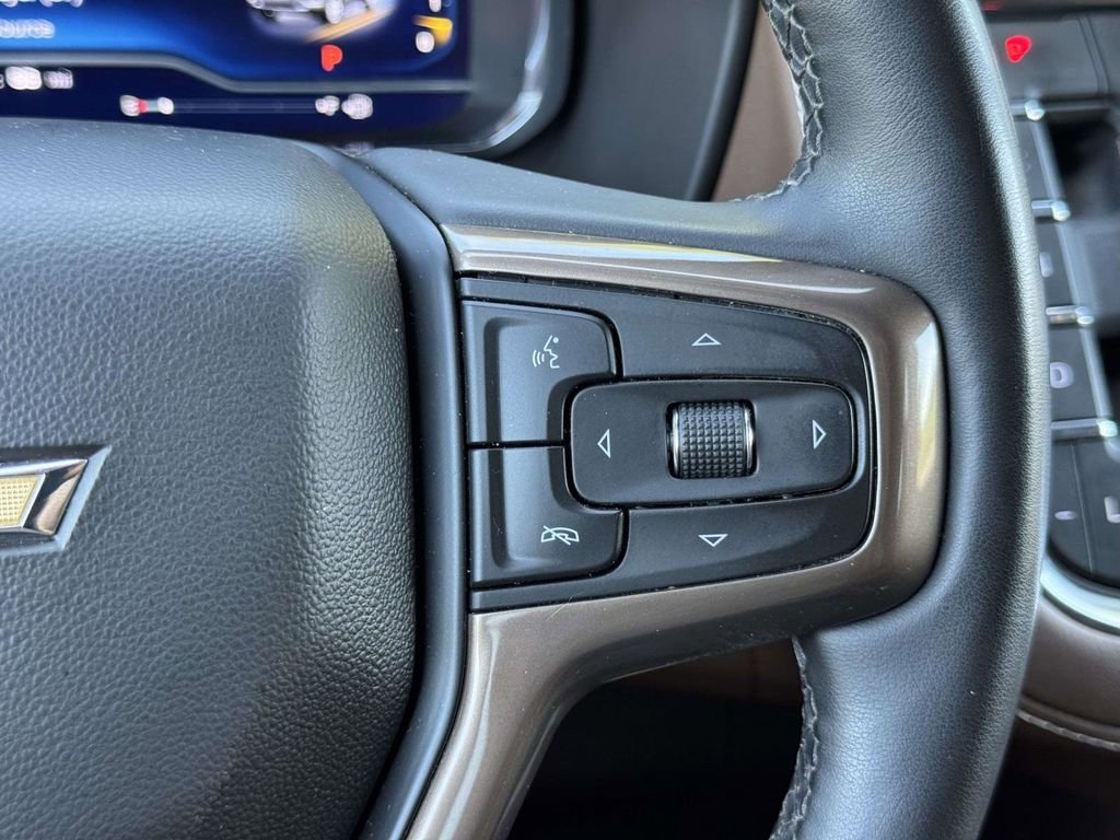 Used 2023 Black Chevrolet High Country image 13