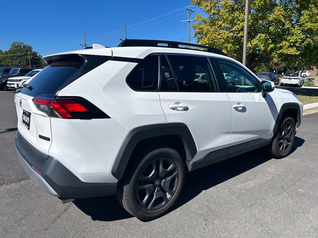 Used 2024 White Toyota Adventure image 3