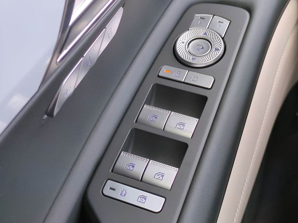 2026 GENESIS GV80 Standard - Photo 25