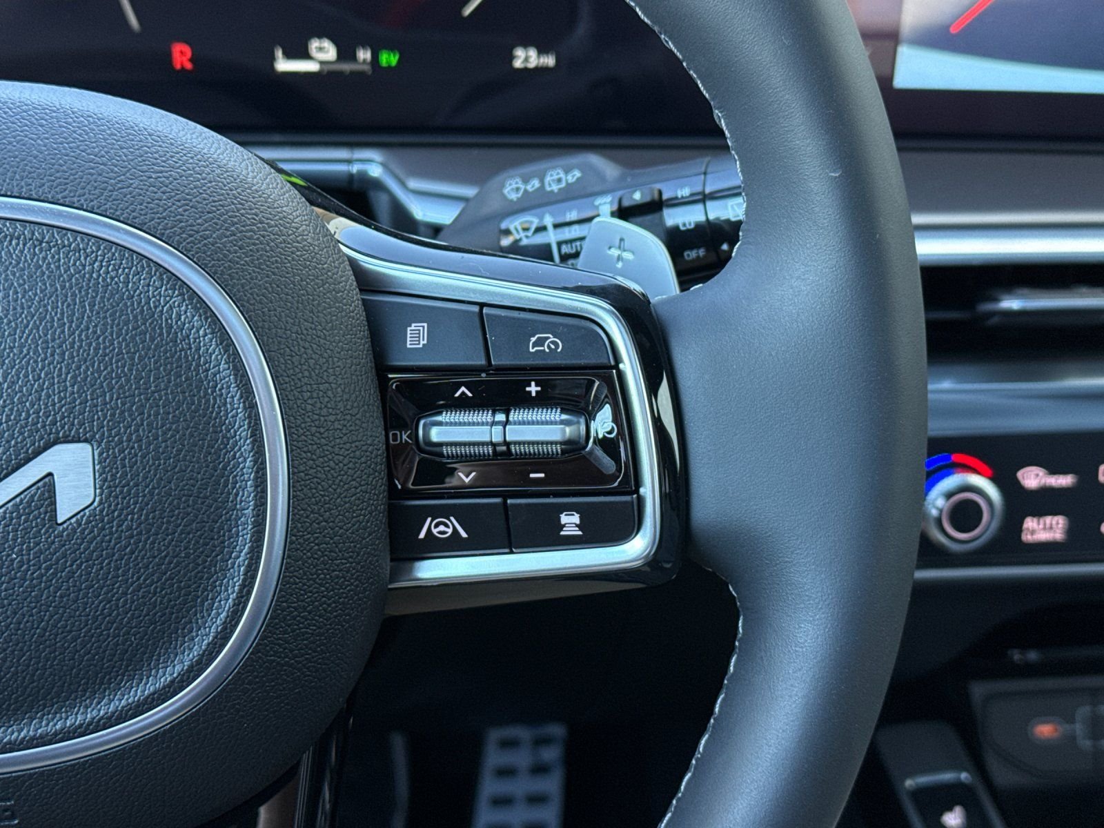 2025 Kia Sorento SX Prestige Hybrid - Photo 28