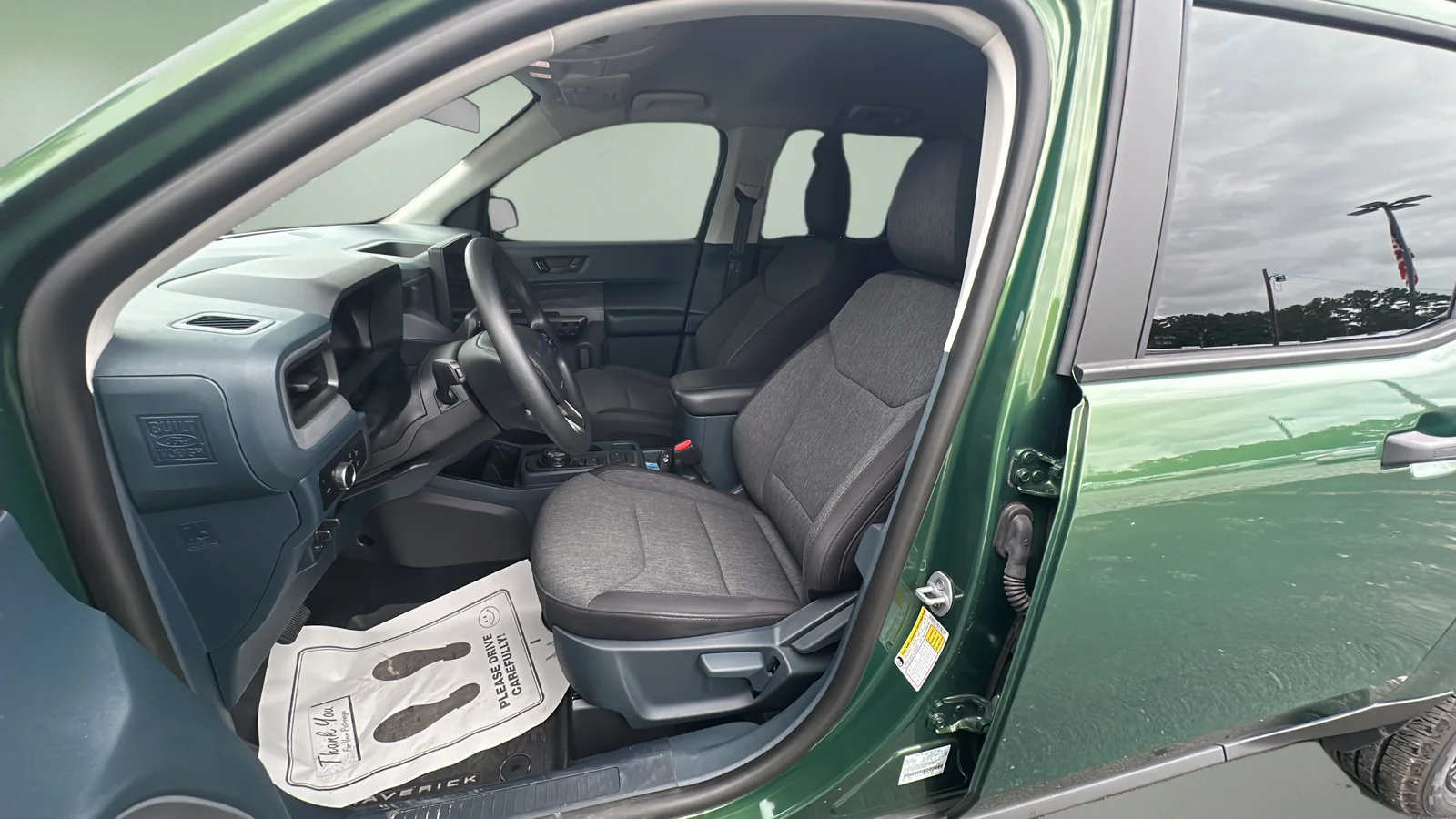 Used 2025 Green Ford XLT image 17
