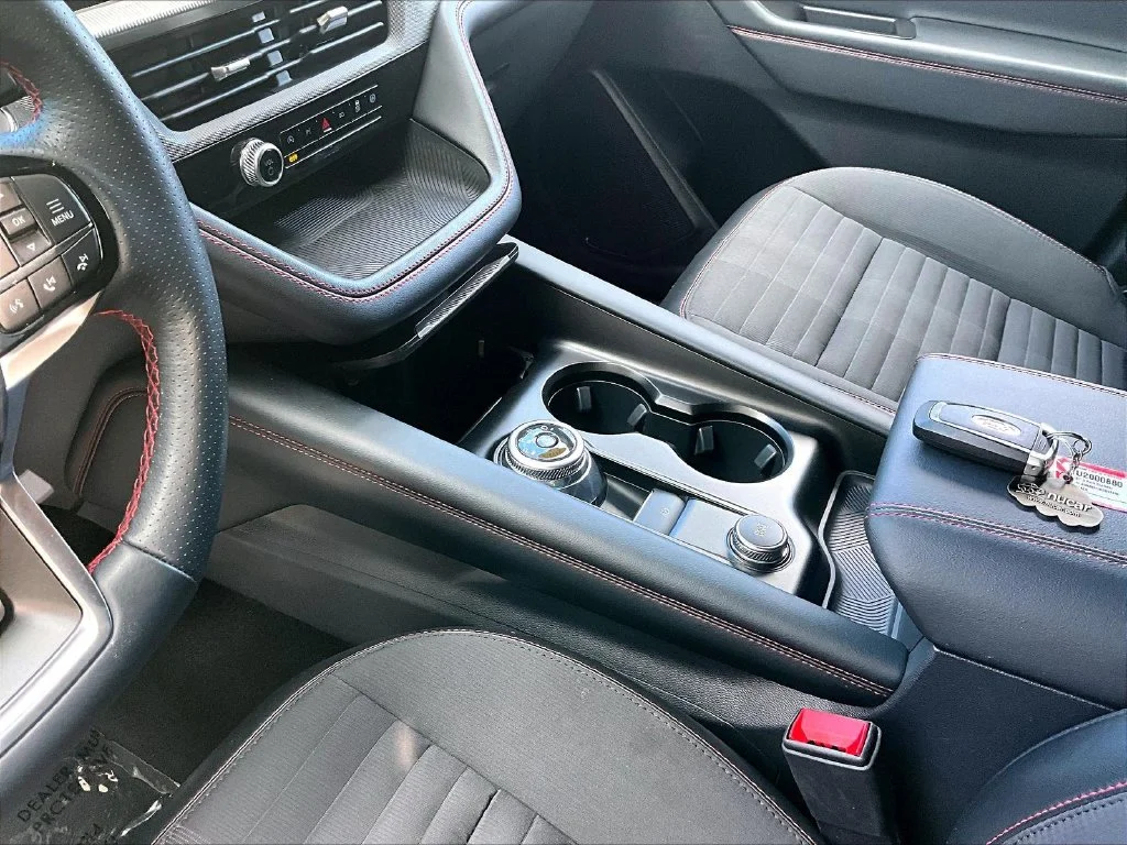 Used 2025 Black Metallic Ford ST-Line image 21