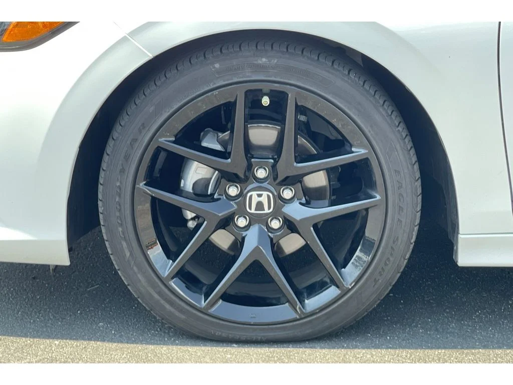 Used 2023 Platinum White Pearl Honda Sport image 10