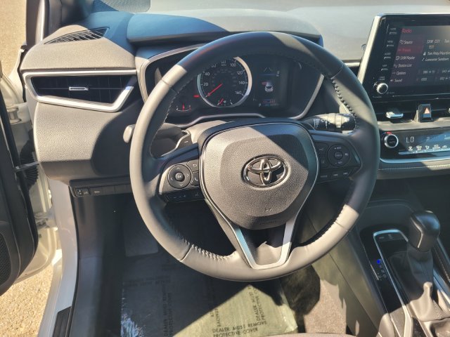 Used 2022 White Toyota SE Nightshade Edition image 30