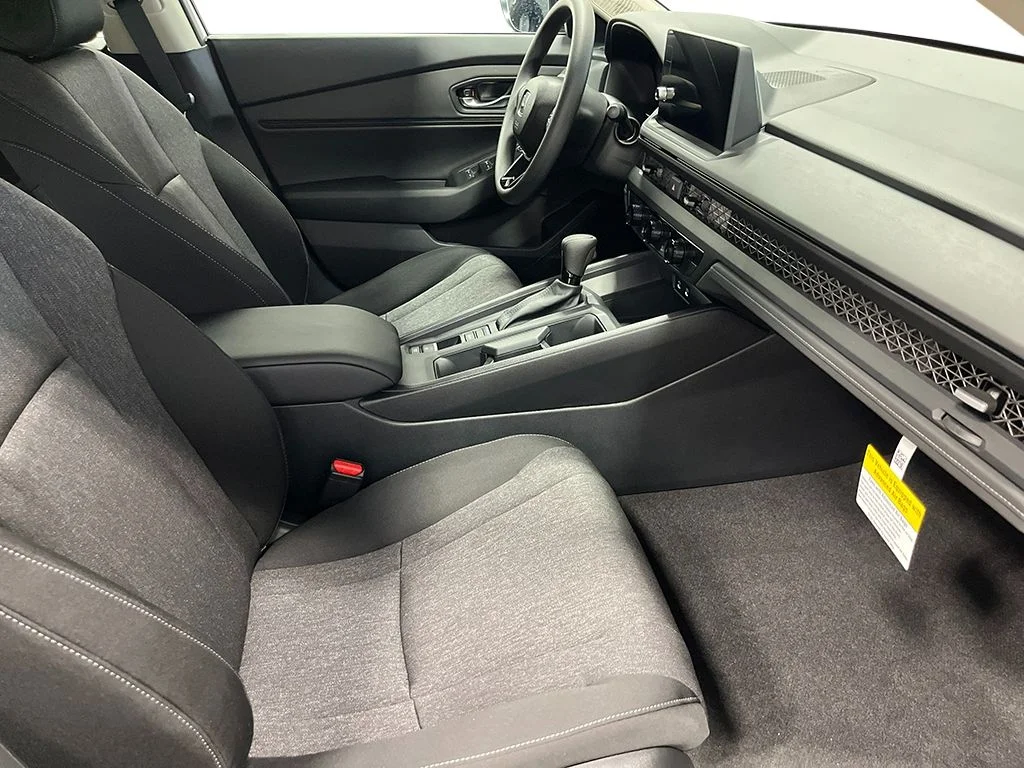 New 2026 Solar Silver Metallic Honda SE 1.5T image 27