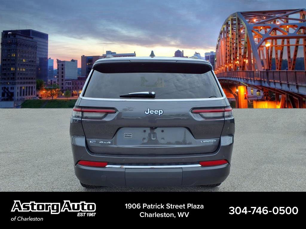 Used 2022 Baltic Gray Metallic Clearcoat Jeep Limited image 4