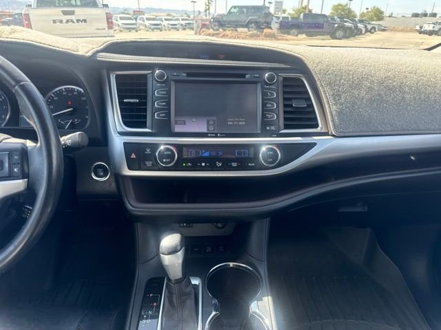 2014 Toyota Highlander XLE - Photo 12