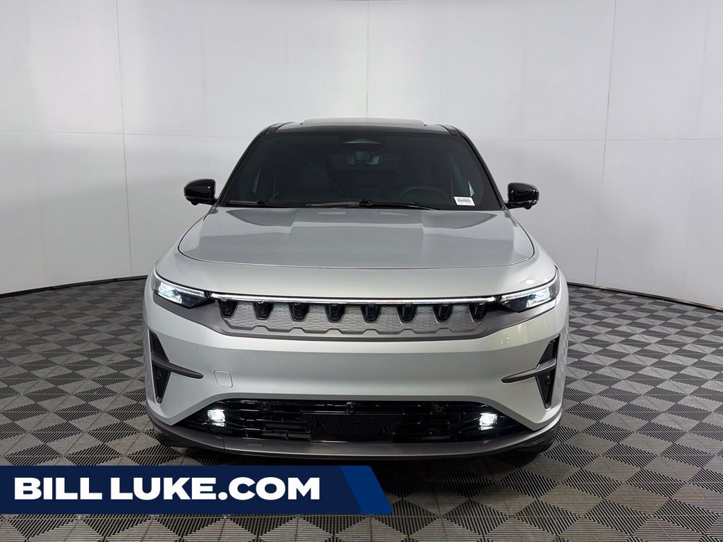 Used 2025 Silver Jeep Launch Edition image 3