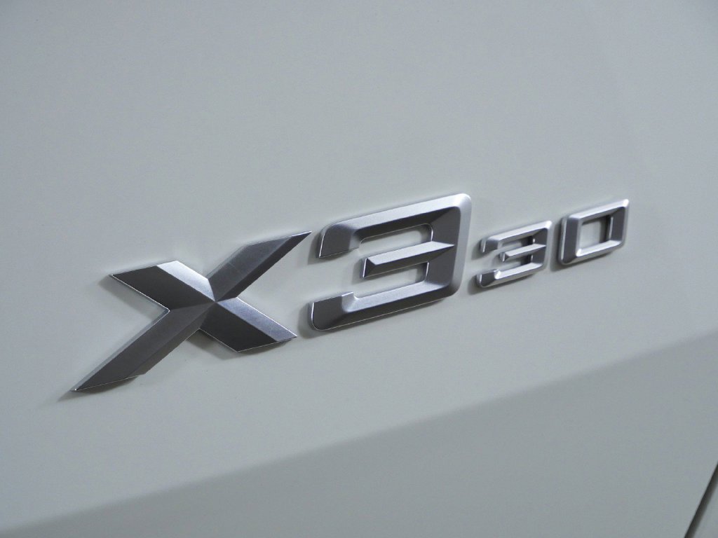 Used 2026 Alpine White BMW 30 xDrive image 13