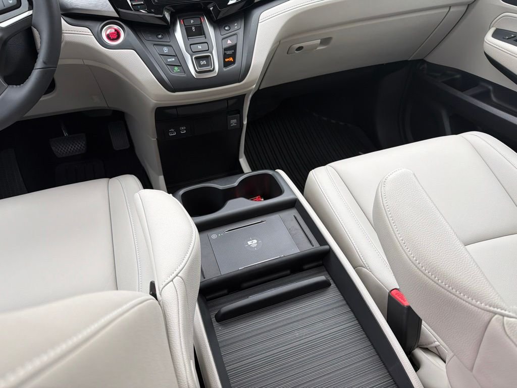 2026 Honda Odyssey EX-L - Photo 16