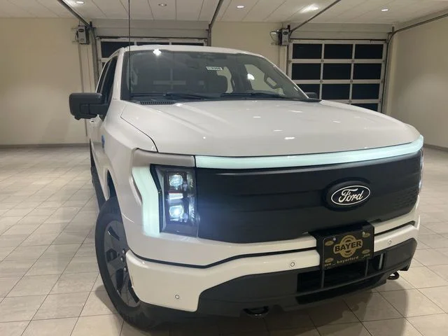 2025 Ford F-150 Lightning Flash - Photo 7