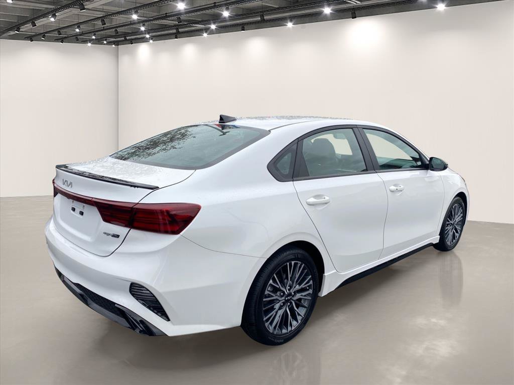 Certified Used 2023 Snow White Pearl Kia GT-Line image 8