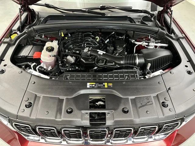 Used 2023 Red Jeep Limited image 21
